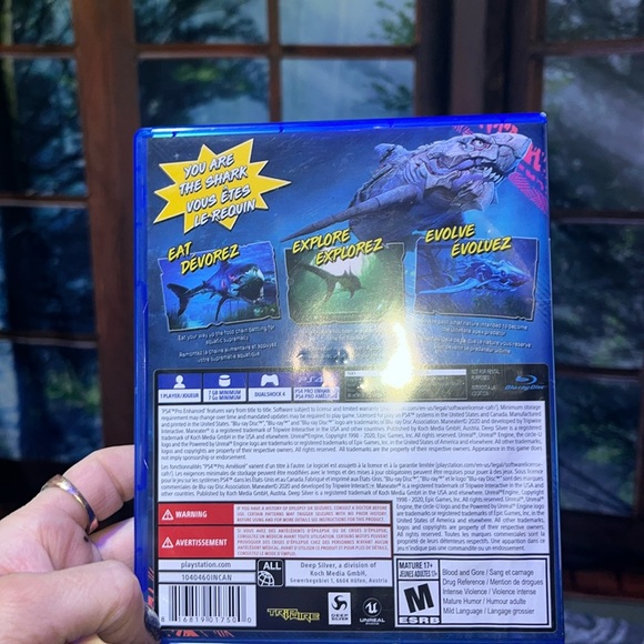 #219-(EUC)Maneater Playstation 4 game disc. Perfect condition no scratches. - Picture 2 of 5